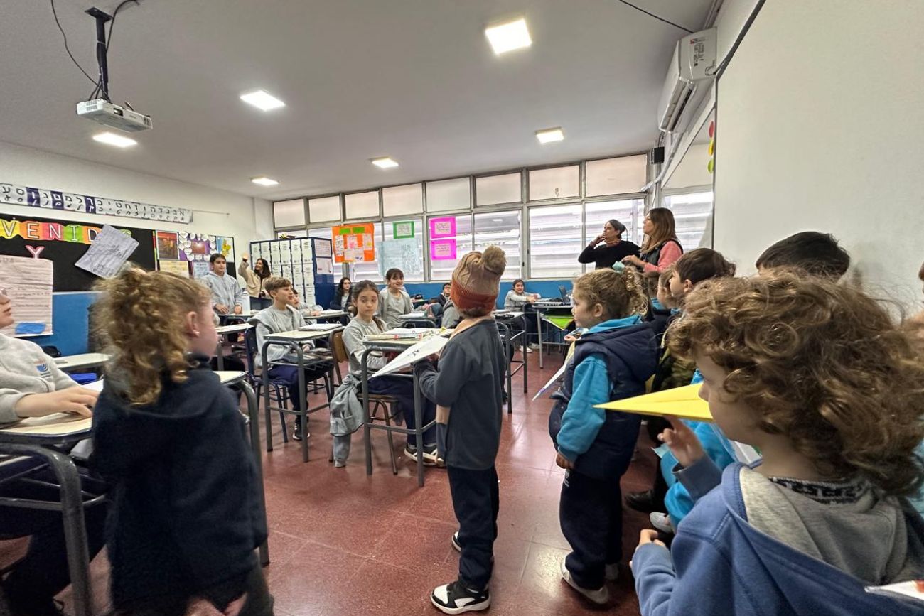 Con el poder de la palabra, el Gan recorrió la escuela. (CUI).