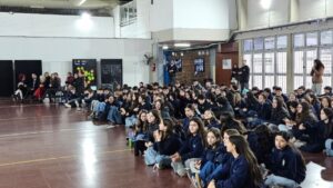 Los actos en la escuela, una instancia de aprendizaje. (CUI).