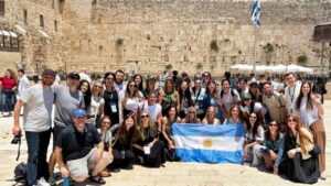 Abraham viajó a Israel y participó de numerosas actividades. (CUI).