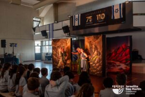 Obra de teatro Vikings en el Colegio Israelita. (Marco Koifman - CUI).