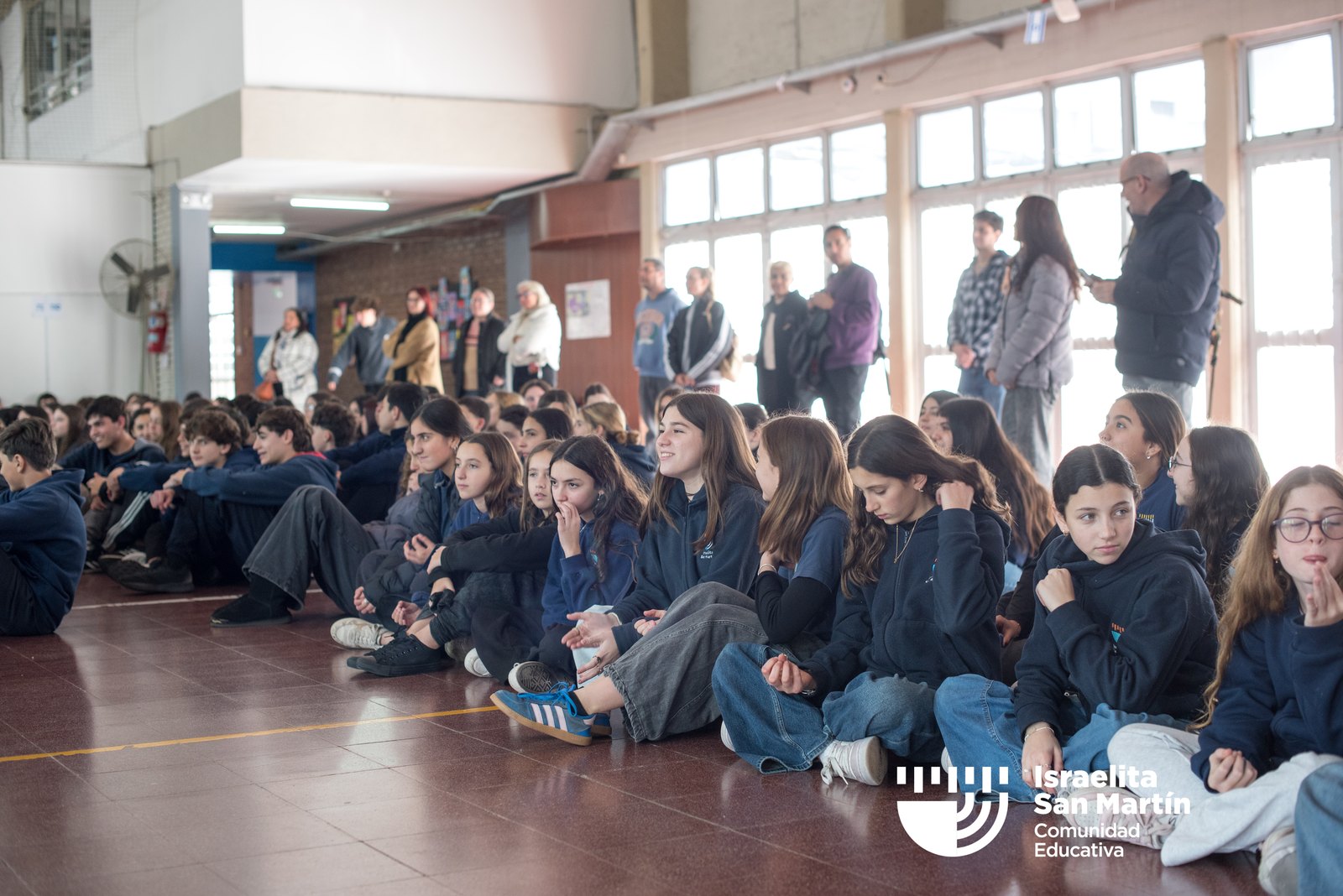 Los estudiantes rindieron homenaje a San Martín. (Marco Koifman - CUI).