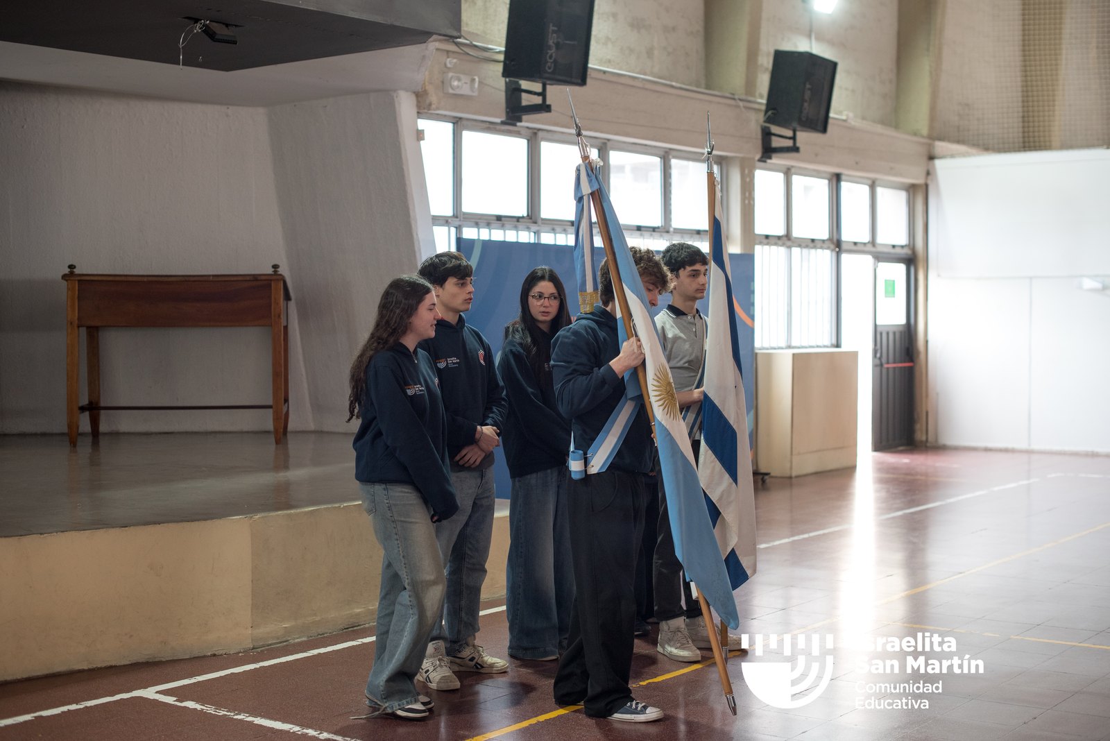 Los estudiantes rindieron homenaje a San Martín. (Marco Koifman - CUI).