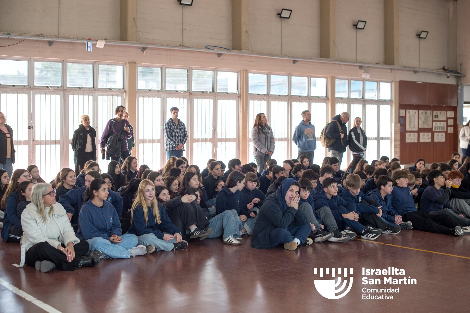 Los estudiantes rindieron homenaje a San Martín. (Marco Koifman - CUI).