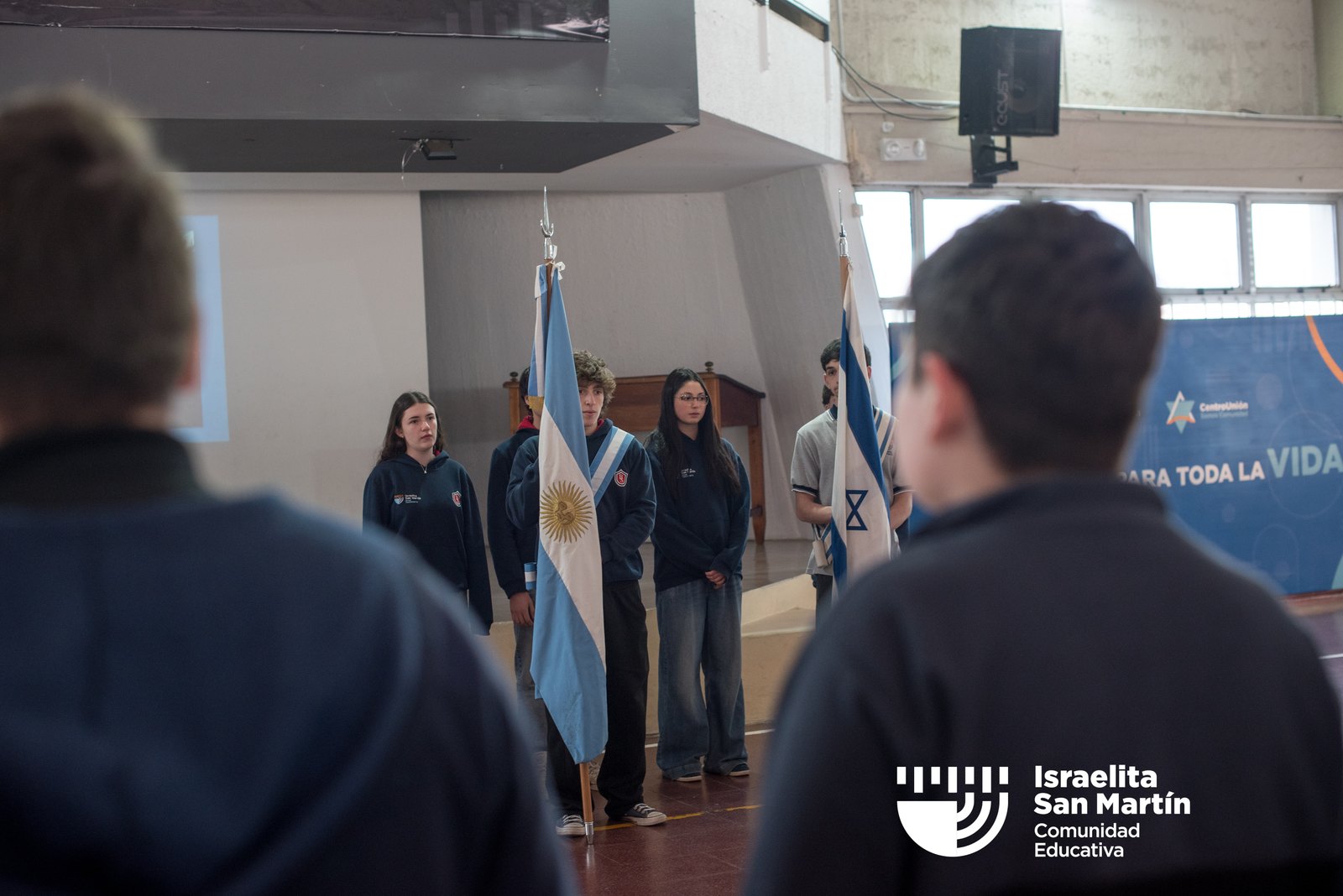 Los estudiantes rindieron homenaje a San Martín. (Marco Koifman - CUI).