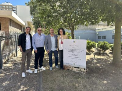 KKL visitó el colegio y convirtió la placa por los secuestrados en un memorial por las víctimas del 7 de octubre. (Marco Koifman - CUI).