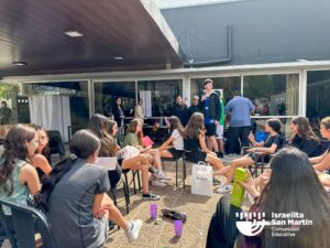 El Secundario celebró el Día del Estudiante con juegos y sorteos en Macabi. (Marco Koifman - CUI).