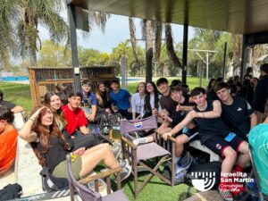 El Secundario celebró el Día del Estudiante con juegos y sorteos en Macabi. (Marco Koifman - CUI).