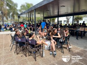 El Secundario celebró el Día del Estudiante con juegos y sorteos en Macabi. (Marco Koifman - CUI).