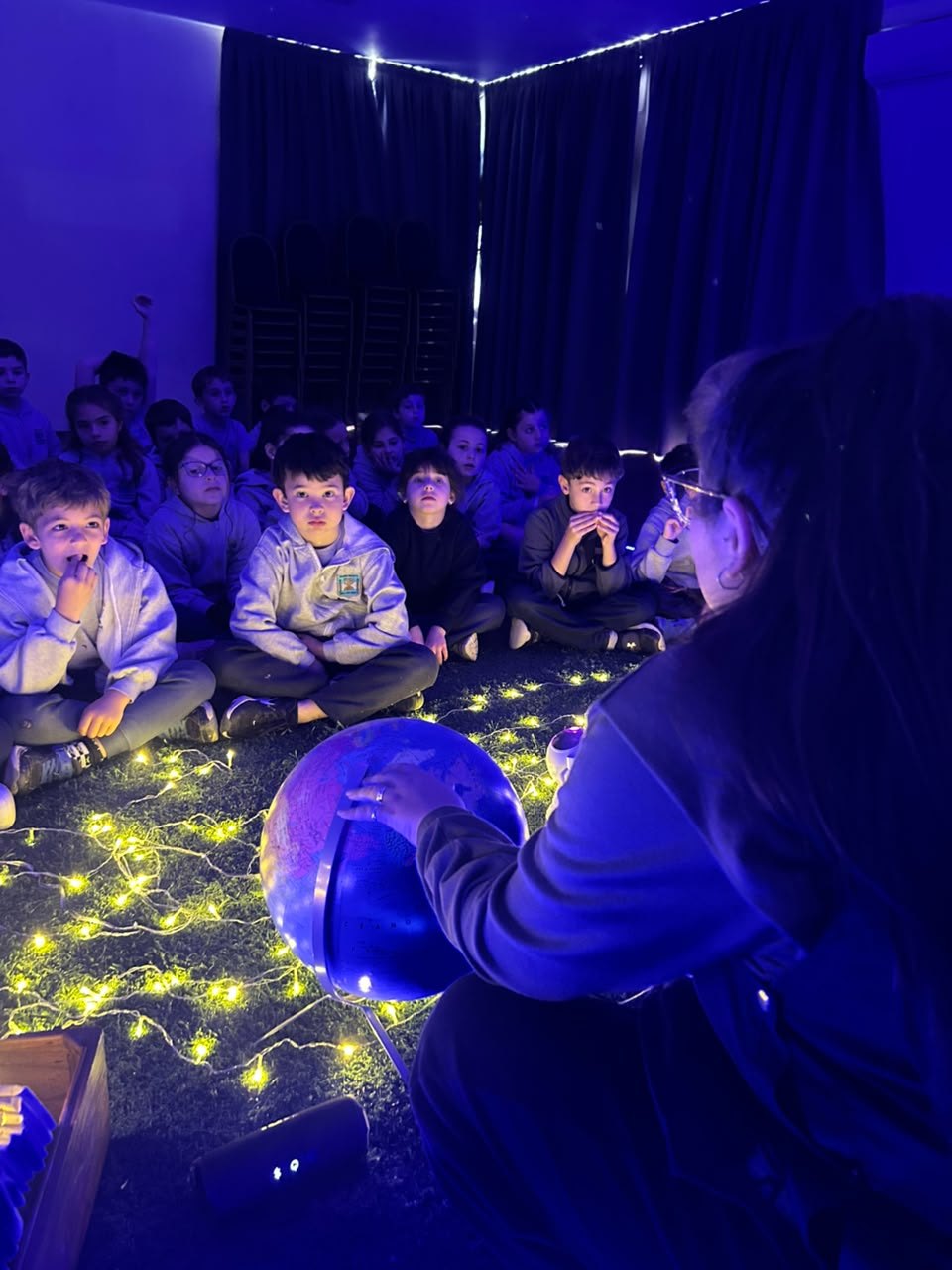 ¡Bienvenidos al mundo de Oliver Jeffers!: 2º grado inició un viaje literario hasta fin de año. (CUI).