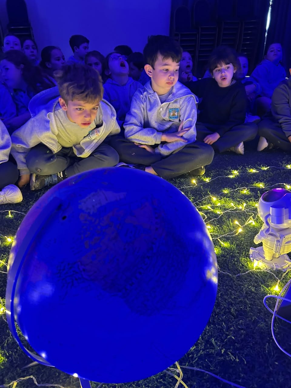 ¡Bienvenidos al mundo de Oliver Jeffers!: 2º grado inició un viaje literario hasta fin de año. (CUI).